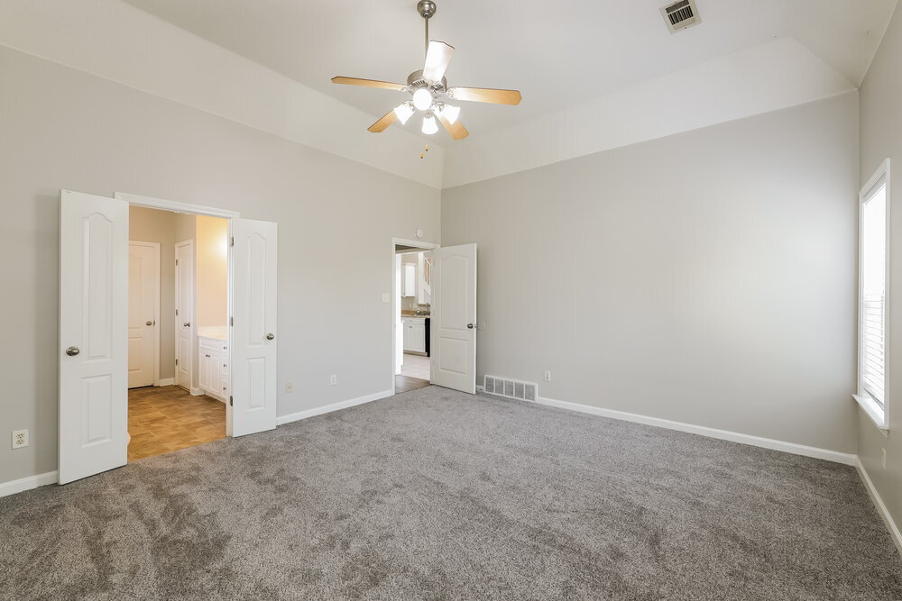 Building Photo - 10076 Sutton Ridge Ln