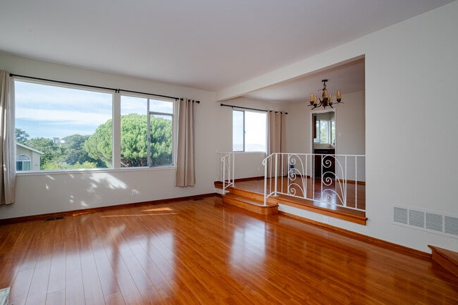 Building Photo - 1170 Tuolumne Ct
