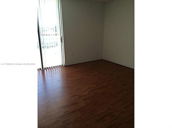 Building Photo - 20515 E Country Club Dr
