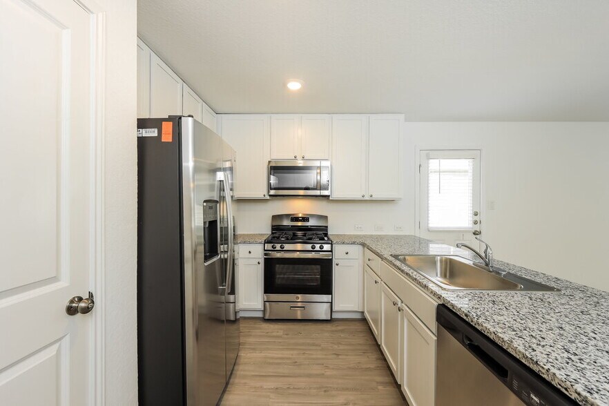 Building Photo - 6611 Whirling Path