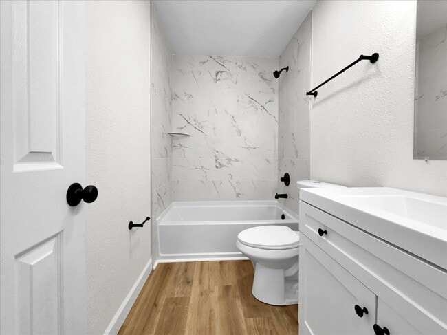 Building Photo - Beautiful Water-View 2BR/2BA Townhome – Flexible Leases, Pet Friendly, and ½ Off Deposit for Acti...