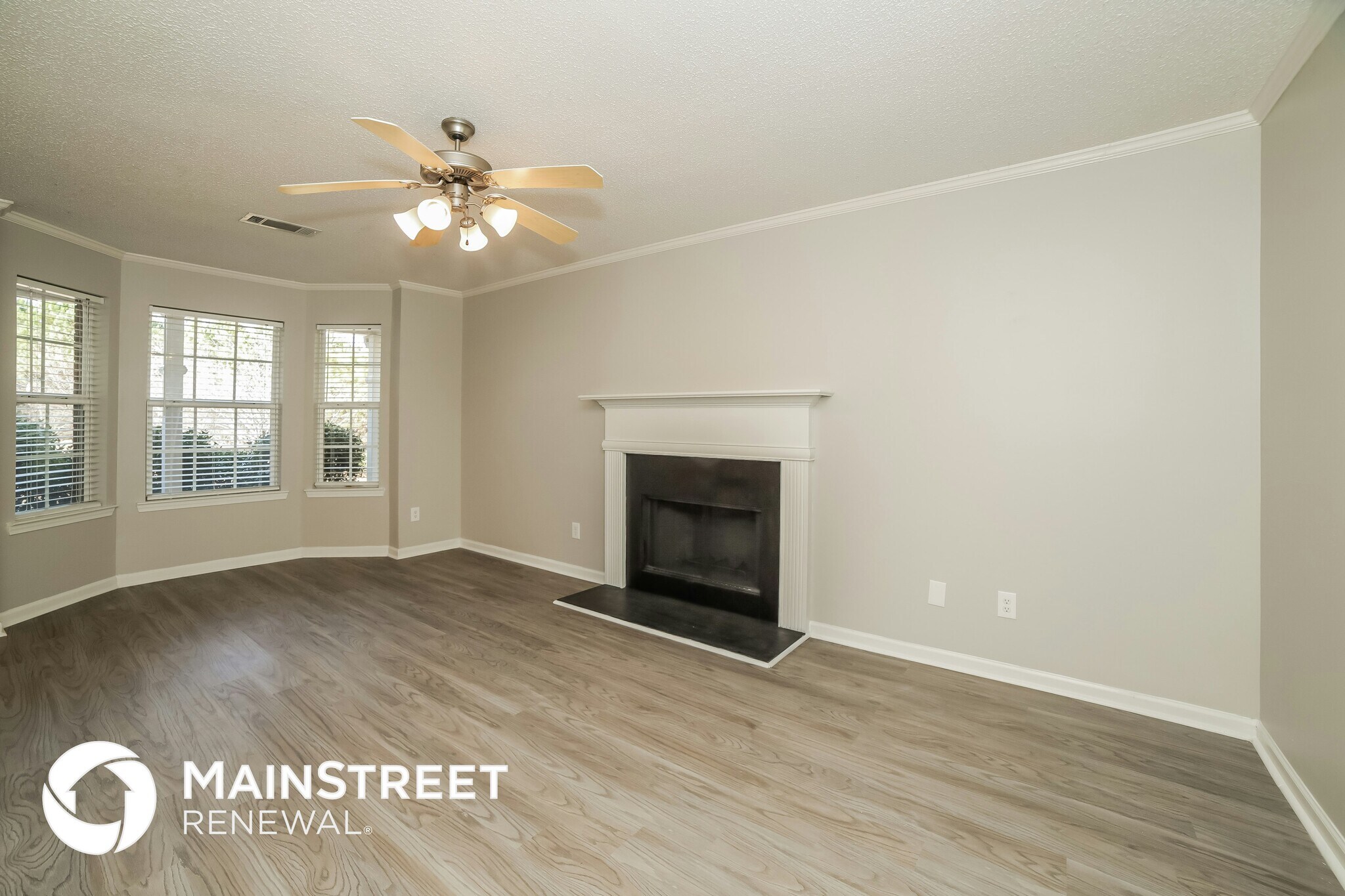 Building Photo - 4852 Wolfcreek View