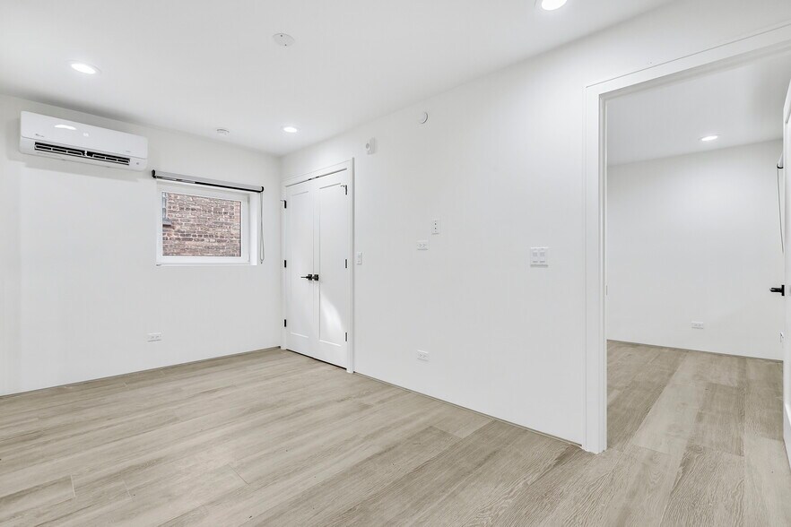 Building Photo - 1025 N Harlem Ave