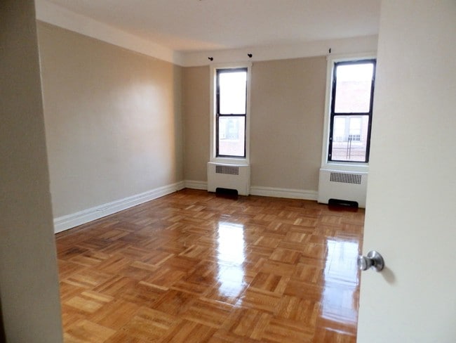 Building Photo - 1722 Caton Ave