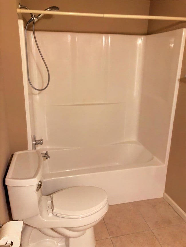 Building Photo - 2907 Blossom Park Drive Southeast