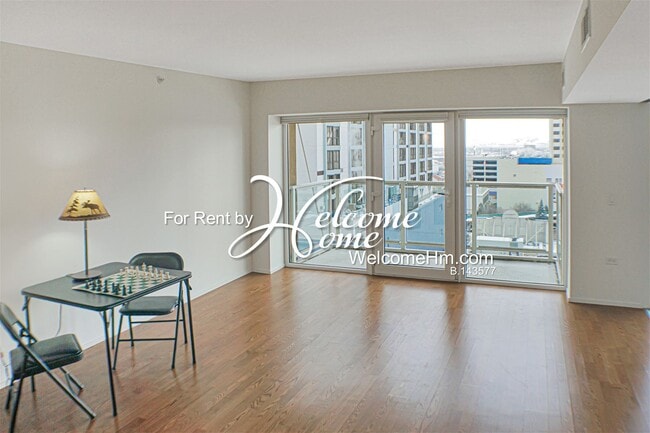 Building Photo - High-rise Montage - Extra Large 1 Bedroom ...