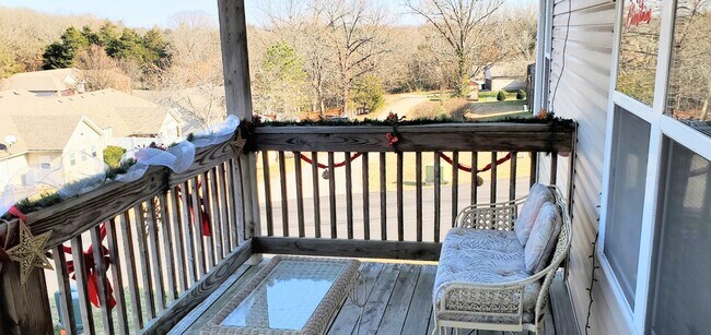 Building Photo - 119 Woodland Dr N