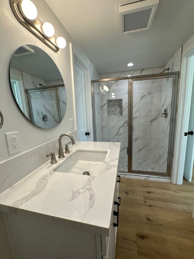 Building Photo - North Grover Beach | Fully Renovated + Huge Yard!