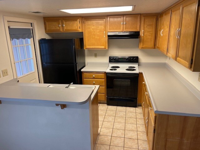 Building Photo - 109 Marina Dr S