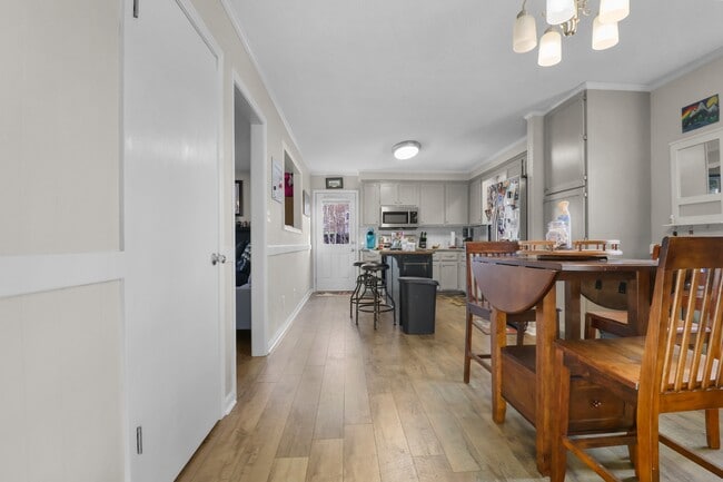 Building Photo - 1802 Warren Dr