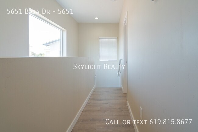 Building Photo - 5651 Baja Dr