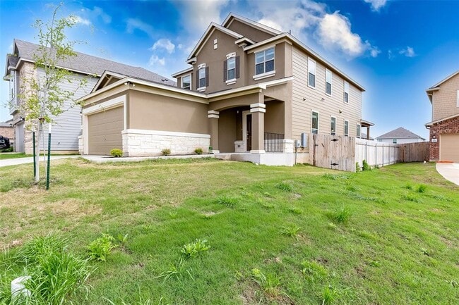 Building Photo - 105 Clematis Ct
