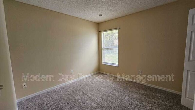 Building Photo - 10368 Lansfield St