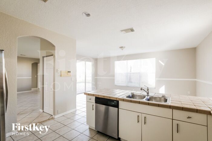 Building Photo - 14755 SW 159th Ct