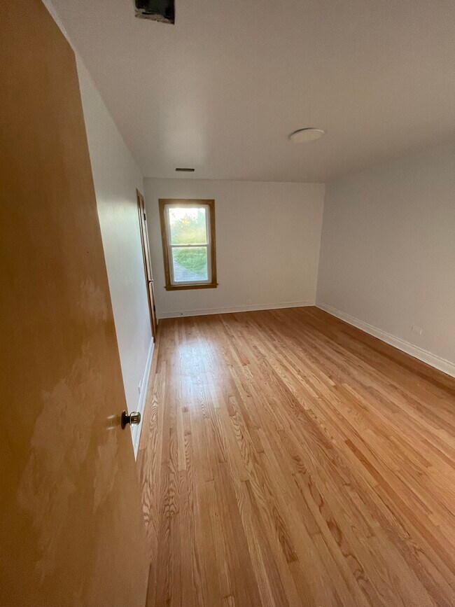 Bedroom 2 - 2200 N Leamington Ave