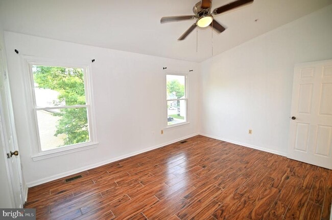 Building Photo - 3721 Edmond Way