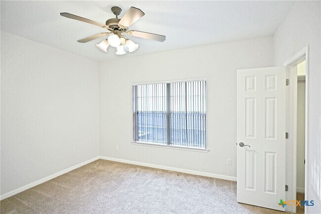 Building Photo - 2725 Diamond Trail