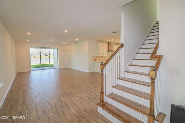 Building Photo - 483 Stargaze Ln