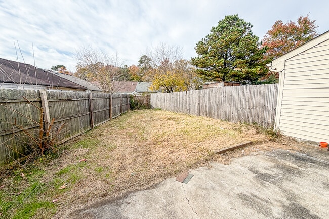 Building Photo - 1038 Wickford Ct