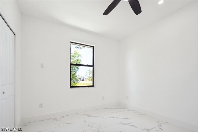 Building Photo - 4309 NW 38th Ave