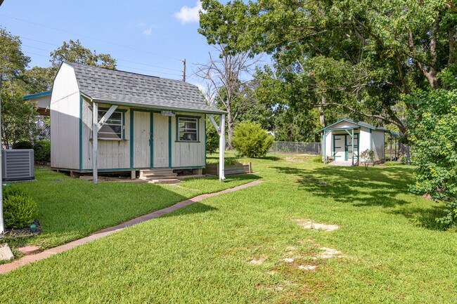 Building Photo - 22248 Lounette Dr