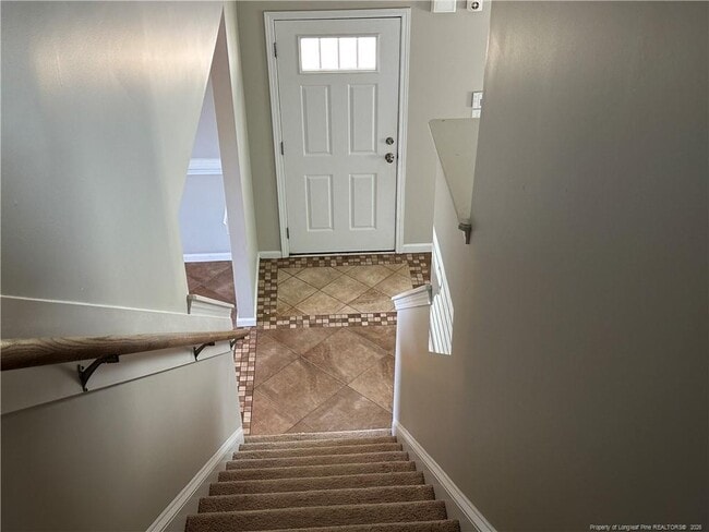 Building Photo - 240 Collinwood Dr