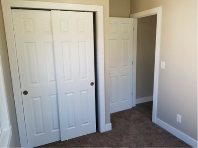 Building Photo - Lovely 2 Bed/2 Bath Home