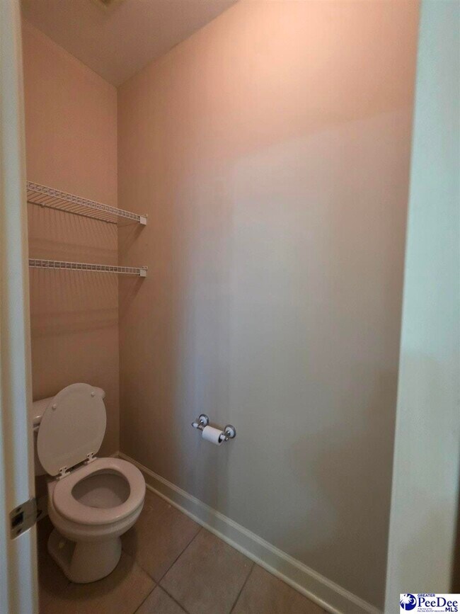 Building Photo - 995 Maggie Way