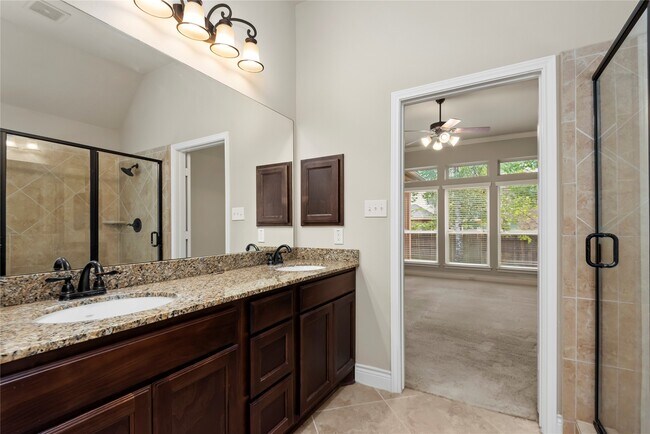 Building Photo - 196 Pine Crest Cir