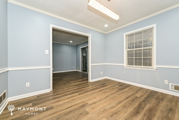 Building Photo - 2902 Barcelona Way