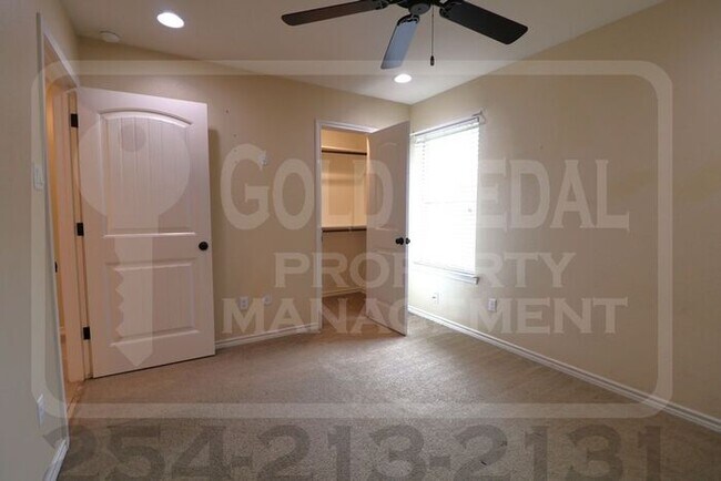 Building Photo - 6009 Cordillera Dr