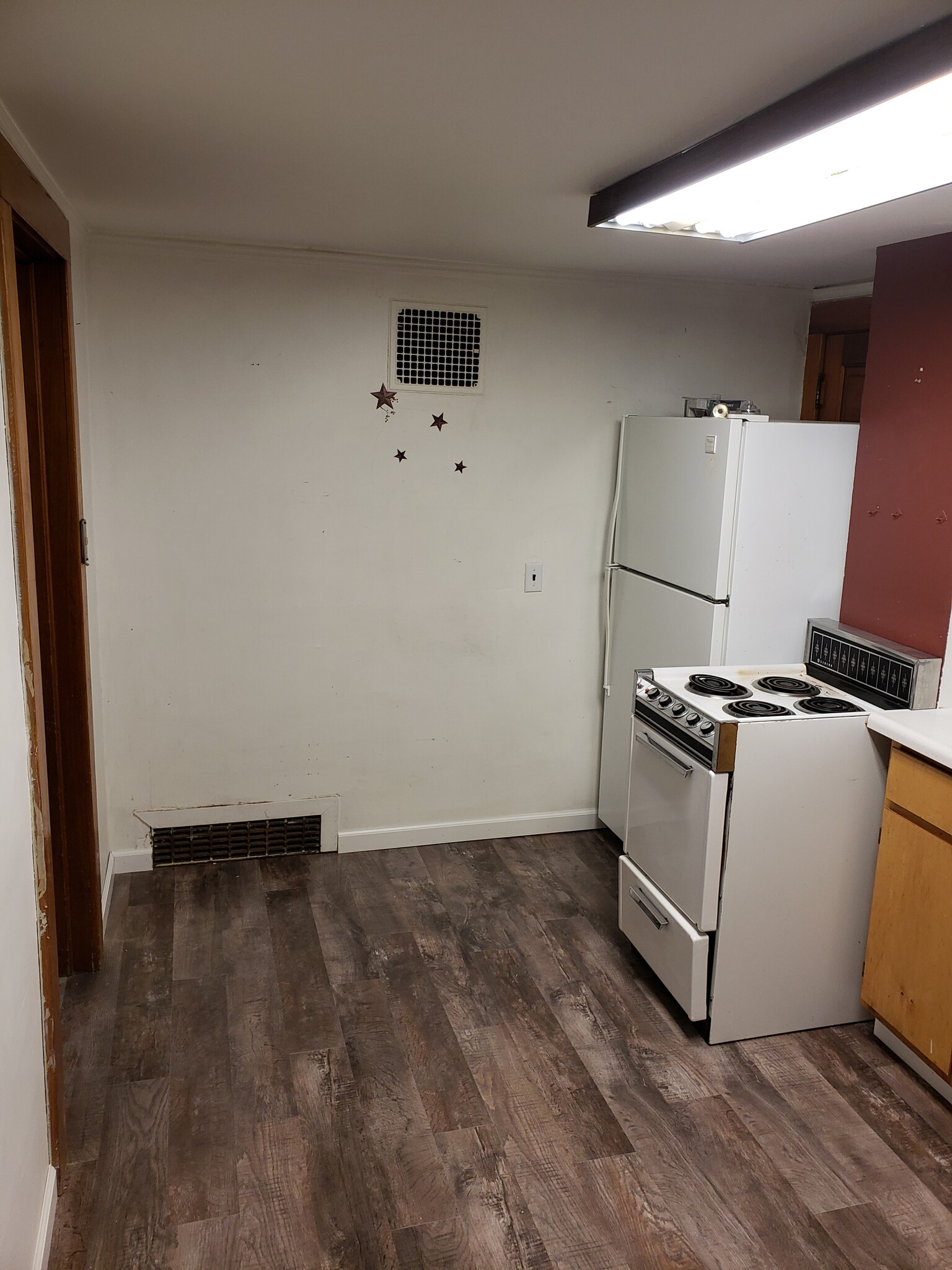 Kitchen-NEW floors - 1915 Seymour Ave