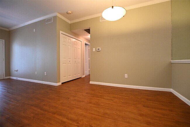 Building Photo - 1330 Old Spanish Trl