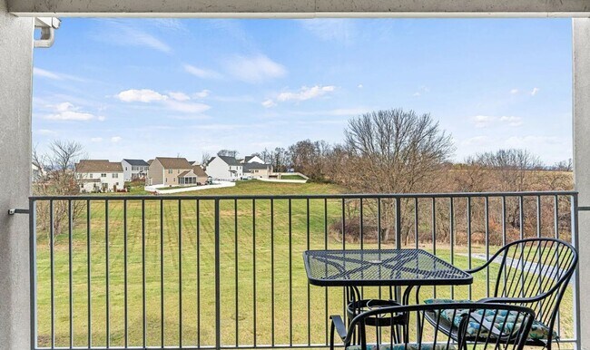 Building Photo - Beautiful 3 Bedroom, 2 Bath Condo in Reserves at Hershey Meadows!