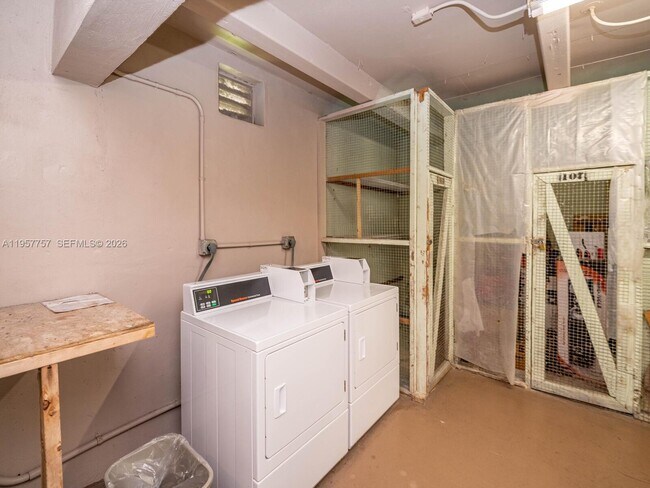 Building Photo - 8161 SW 24th Ct