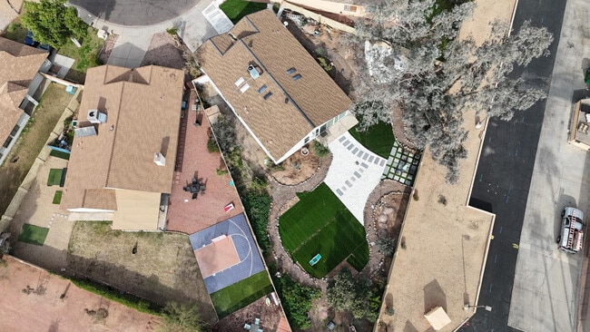 Building Photo - 4401 W McRae Way