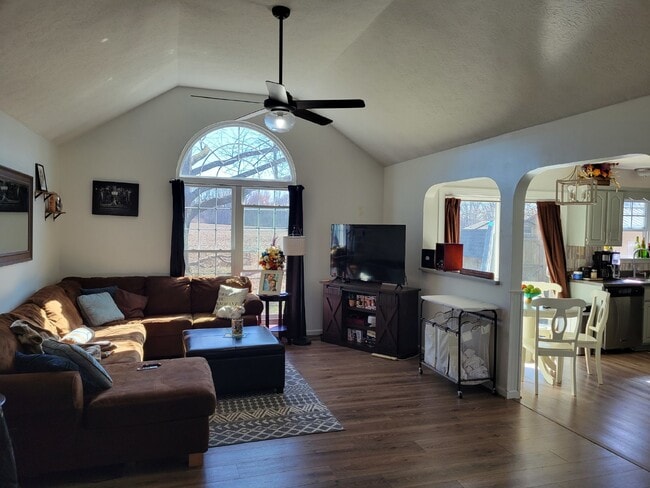Building Photo - Available September 1st - This Home is Wai...