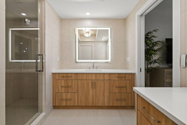 Building Photo - 1 S Coastal Way