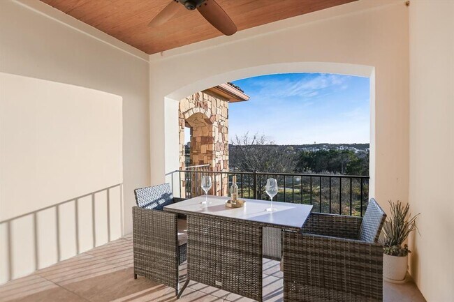 Building Photo - 211 Jack Nicklaus Dr