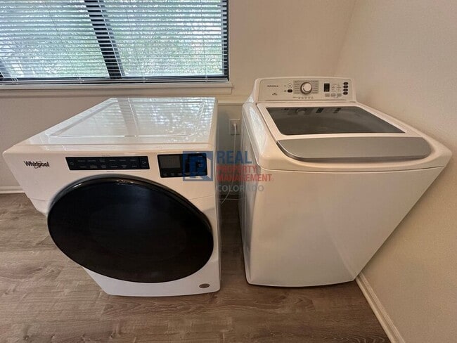 Building Photo - 3528 S Richfield St