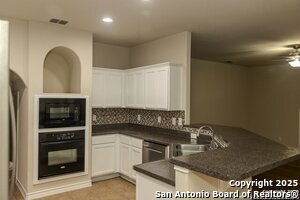 Building Photo - 8427 Magdalena Run