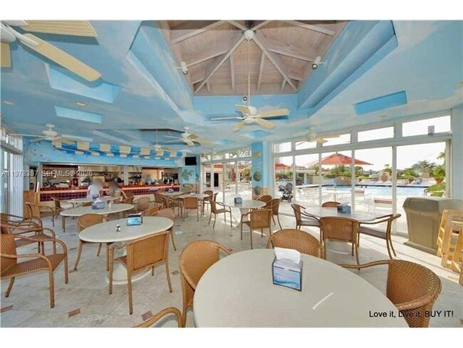 Building Photo - 19667 Turnberry Way