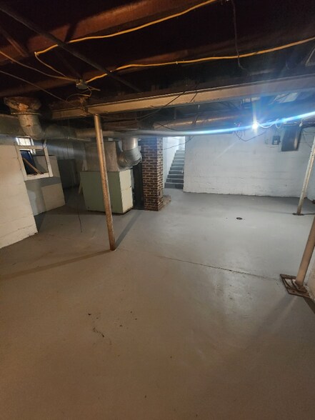 Building Photo - 1659 N 12th St