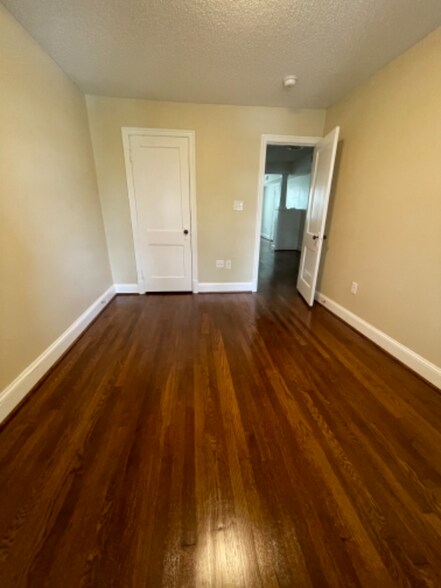 Building Photo - 4630 New Hampshire Ave NW