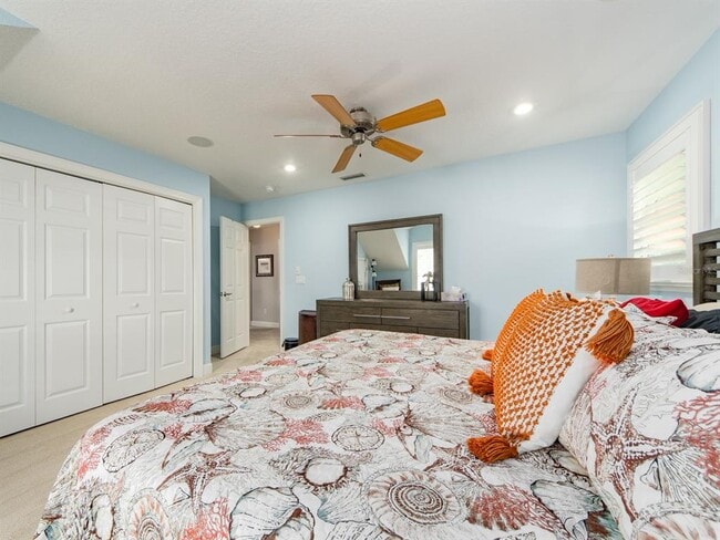 Building Photo - 555 Florida Ave