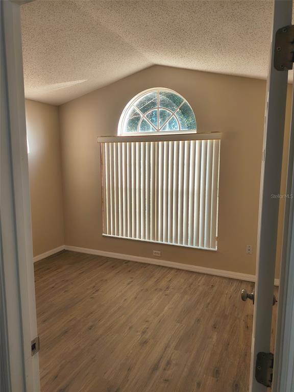 Building Photo - 171 Pine Cone Dr