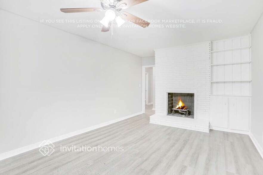 Building Photo - 1499 Mill Acres Dr SW