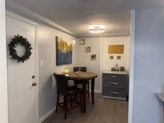 Building Photo - 117 Walnut St