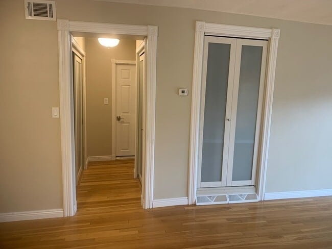 Building Photo - 790 Hyde Park Ave