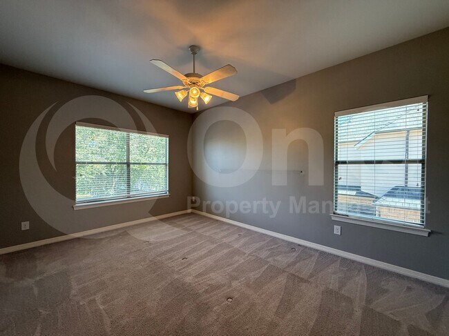 Building Photo - 4546 Warwick Ln